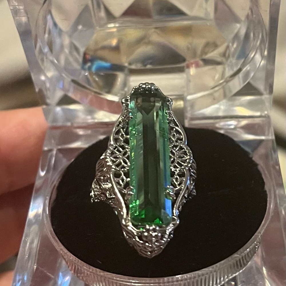 Women’s Art Nouveau Cubic Zirconia Ring